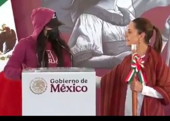 María Elena Ríos denuncia injusticia en evento oficial en Oaxaca