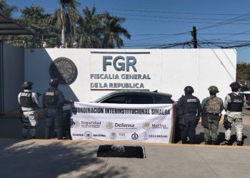 Autoridades desactivan explosivos para drones encontrados en vehículo robado en Culiacán