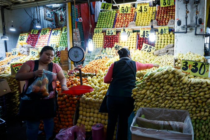 Inflación de México alcanza objetivo del Banxico en enero con 3.69%