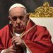 Papa Francisco sufre caída; la consecuencia es una lesión