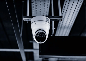 ¿Es posible que te multen por tener cámaras de seguridad en casa?
