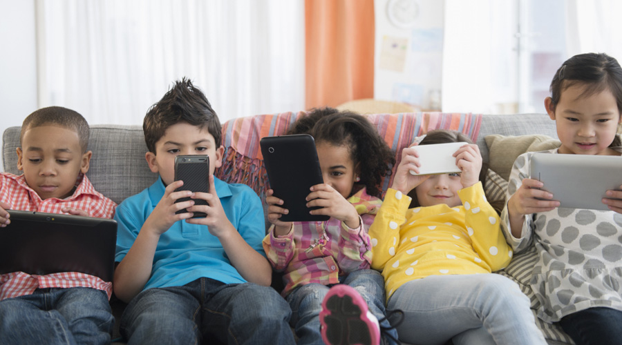 La generación Alfa, el futuro digital de la humanidad