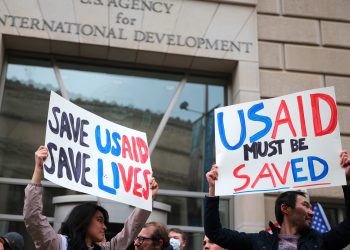Trump y Musk eliminan 2,000 empleos en USAID: Medida de reducción de personal