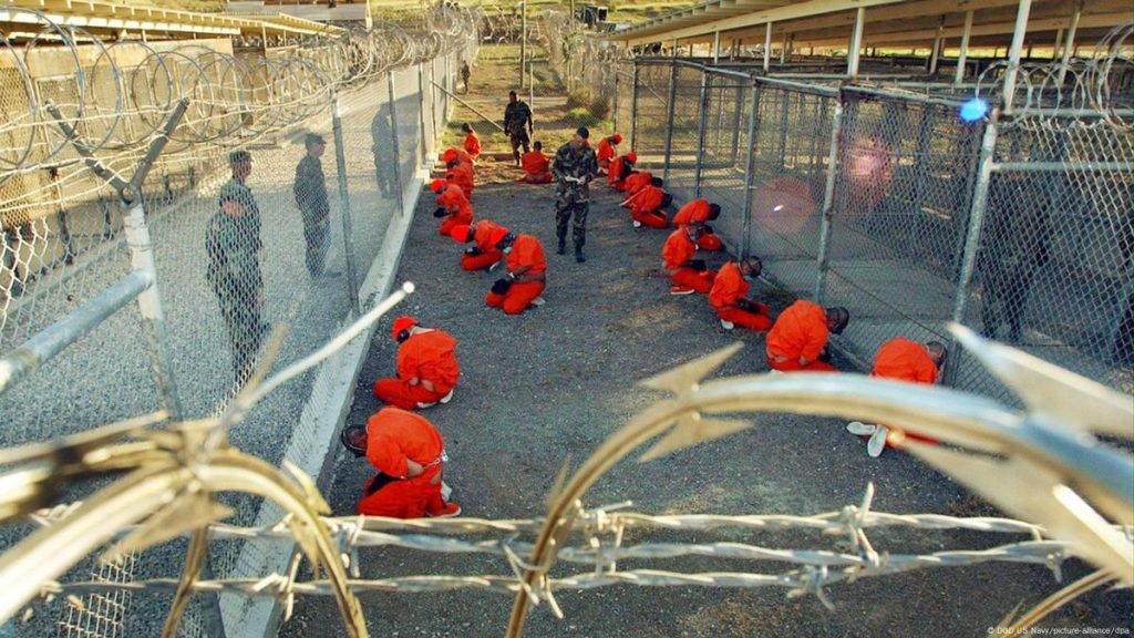 Trump cierra cárcel  tras deportación de inmigrantes