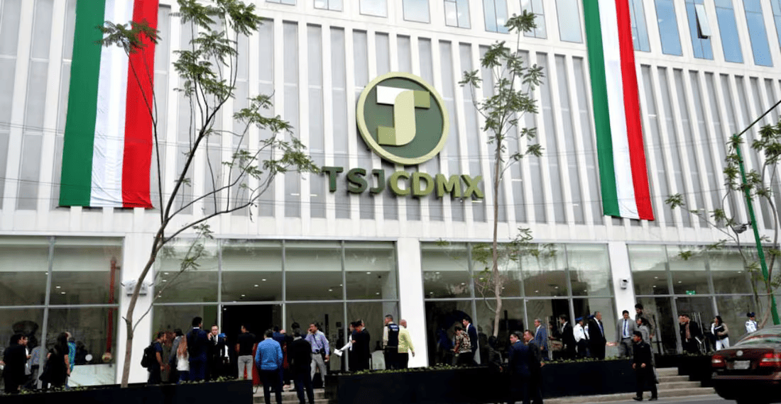 Empleados del TSJ-CDMX paralizan actividades por sobrecarga laboral y cierre de salas de juicios