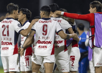 Afición de Chivas rechaza boletos gratis tras malos resultados: “Ni regalados”