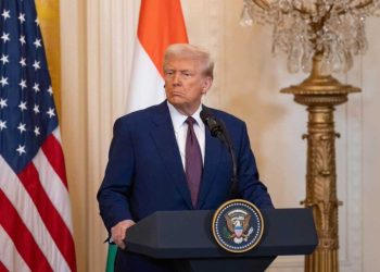 Trump mantiene los aranceles del 25% a México y Canadá desde el 4 de marzo