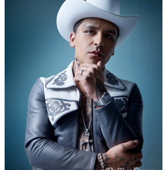 Christian Nodal brilla en Rolling Stone y reafirma su amor por México
