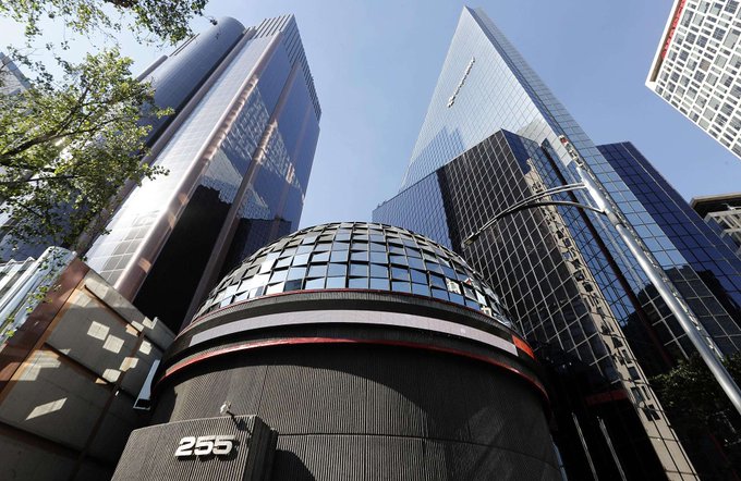 BMV sube tras suspensión de aranceles de EE.UU. a México