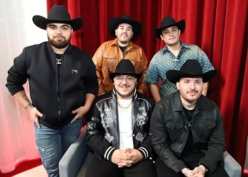 Grupo Frontera aclara que no apoya a Trump y reafirma su identidad migrante