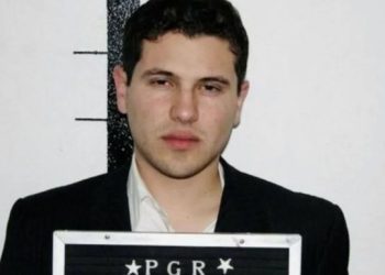 Iván Archivaldo Guzmán se escapa por un túnel durante operativo en Culiacán
