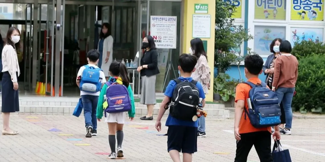 Corea del sur; Profesora acaba con la vida de alumna
