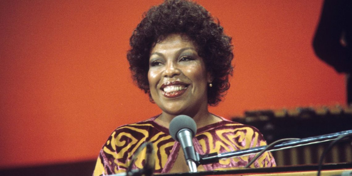 Fallece Roberta Flack, legendaria cantante y actriz, a los 88 años