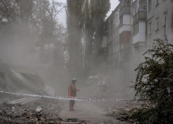 Explosión de artefacto en el sur de Ucrania deja al menos 2 muertos y 8 heridos