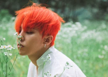 G-Dragon anuncia su esperado regreso con el álbum Ubermensch