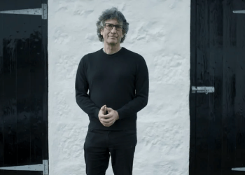 Neil Gaiman enfrenta acusaciones graves por abuso sexual y trata de personas