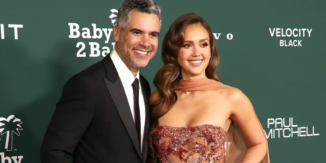 Jessica Alba se tatúa una frase que simboliza el cierre definitivo de su matrimonio