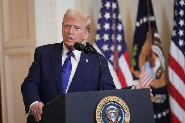 Trump aplicará aranceles del 25% a México y Canadá desde el 4 de marzo