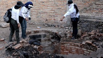 Encuentran crematorio clandestino en Jalisco con restos humanos y cientos de prendas