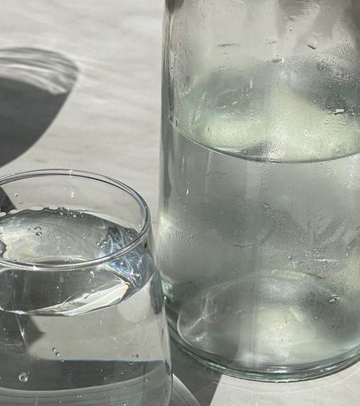 Impulsan en el Senado la “Ley Vaso de Agua” como derecho laboral