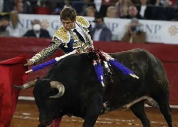 Pueblos originarios exigen consulta antes de prohibir corridas de toros en CDMX