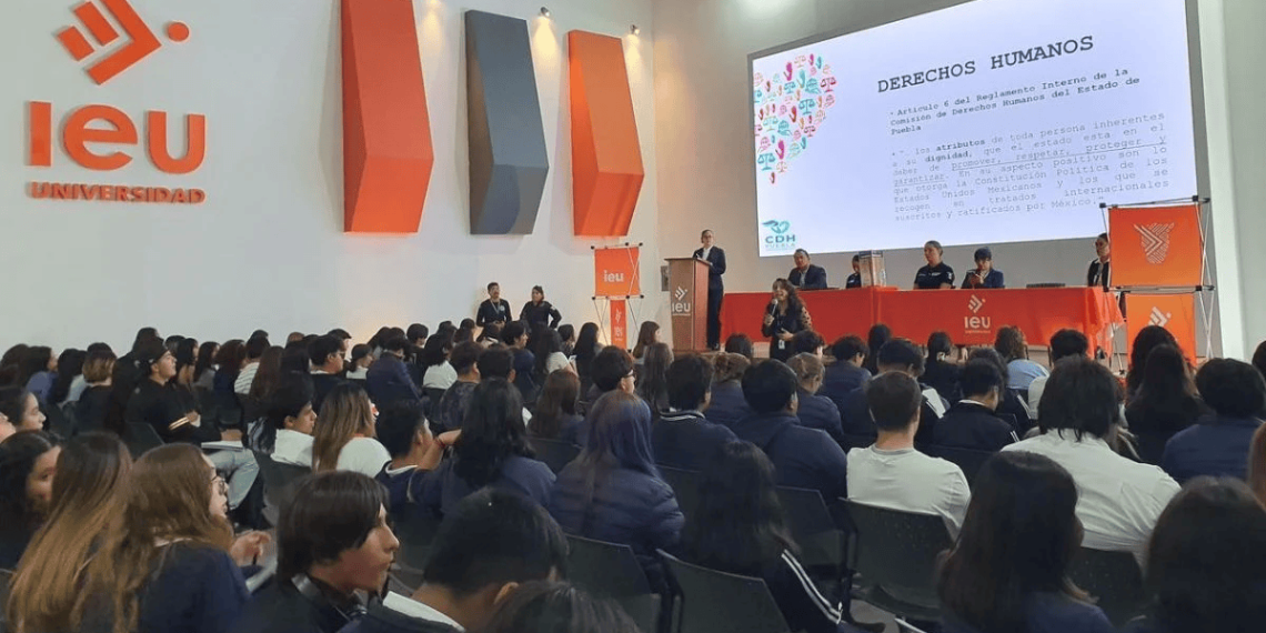 CDH Puebla participa en foro sobre seguridad con enfoque de género
