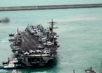 Portaaviones USS Carl Vinson llega a Corea del Sur