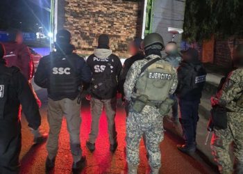 Detienen a hombre por tala ilegal en la carretera México-Cuernavaca