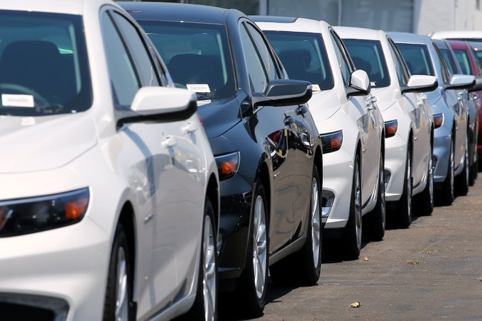Ventas de autos caerán en EE.UU. por aranceles: se perderán 800,000 unidades en 2025