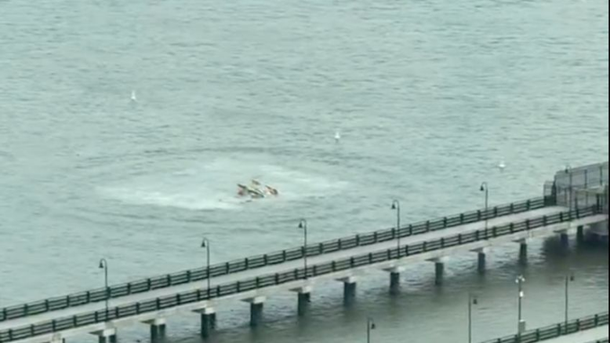 Tragedia aérea: helicóptero cae en el río Hudson y mueren seis personas