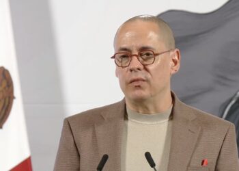 Gobierno impulsa ley para simplificar trámites y digitalizar servicios públicos