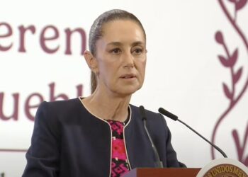 Sheinbaum destaca control migratorio, vacunación y lucha anticorrupción en conferencia matutina