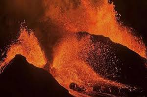 El volcán Kilauea de Hawái entra nuevamente en erupción