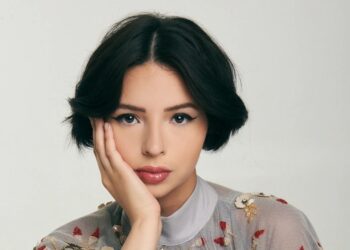 Ángela Aguilar causa polémica por contradicciones sobre su relación con Christian Nodal