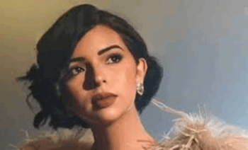 Ángela Aguilar rompe en llanto en Billboard 2025 y pide respeto ante críticas