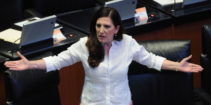 Kenia López propone reforma para proteger a periodistas de demandas injustificadas