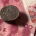 Inversionistas chinos se vuelcan al mercado bursátil en señal de respaldo