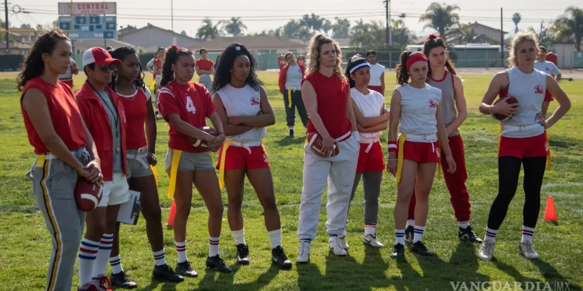 La NFL impulsa el fútbol bandera femenino durante actividades previas al Draft en Green Bay