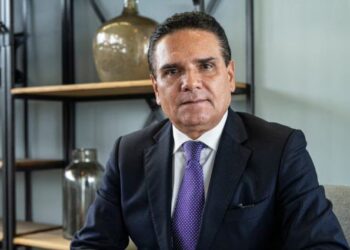 Silvano Aureoles es buscado por Interpol tras ser acusado de desfalco millonario en Michoacán