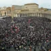 Multitudinario velatorio del Papa Francisco en San Pedro
