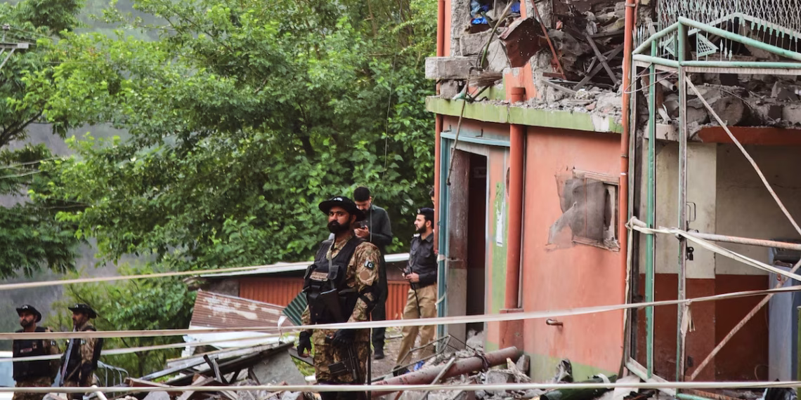 Once civiles fallecen en enfrentamientos fronterizos entre India y Pakistán