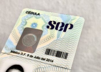 PRI plantea titulación y cédula profesional sin costo para egresados con promedio alto