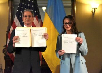 Trump y Zelensky firman acuerdo clave sobre minerales y reconstrucción en Ucrania