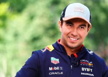Checo Pérez regresará a la Fórmula 1 en 2026 como piloto principal de Cadillac