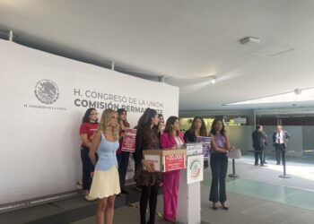Exigen desafuero de Cuauhtémoc Blanco con respaldo de 23 mil firmas