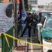 Investigan a dos policías por alterar escena del crimen tras asesinato de colaboradores de Clara Brugada