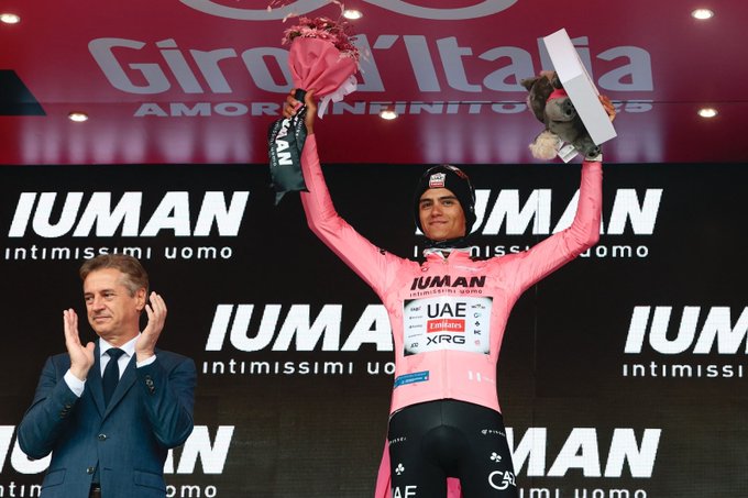 Isaac del Toro gana la etapa 17 del Giro de Italia y consolida su liderato