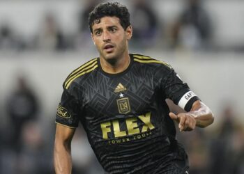 Carlos Vela anuncia su retiro del futbol profesional tras 19 años de carrera