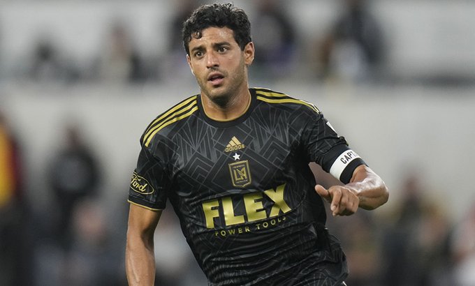 Carlos Vela anuncia su retiro del futbol profesional tras 19 años de carrera