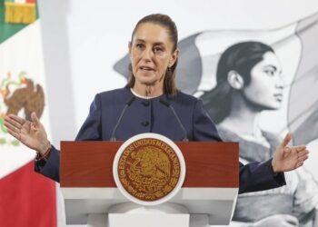 Sheinbaum evalúa fallo en EE.UU. que frena aranceles de Trump y prevé respuesta legal